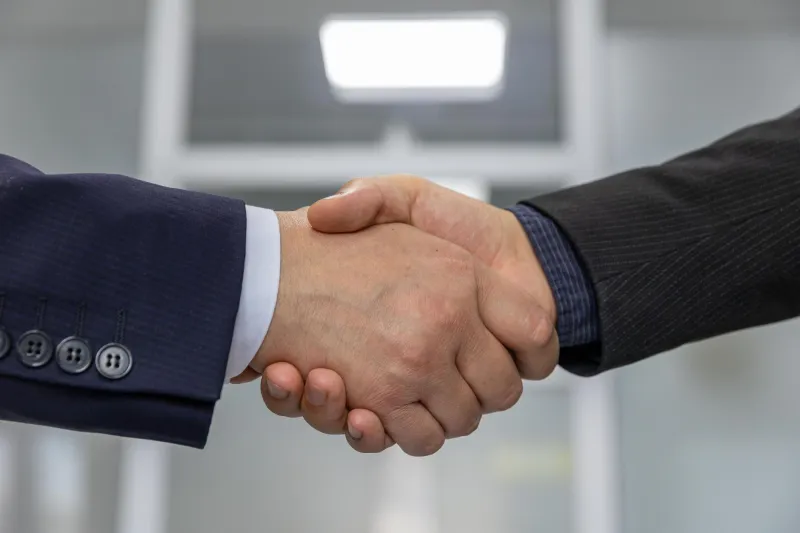 Rewarded Into Complacency: How Vendor Loyalty Structures Are Quietly Eroding Enterprise Margins